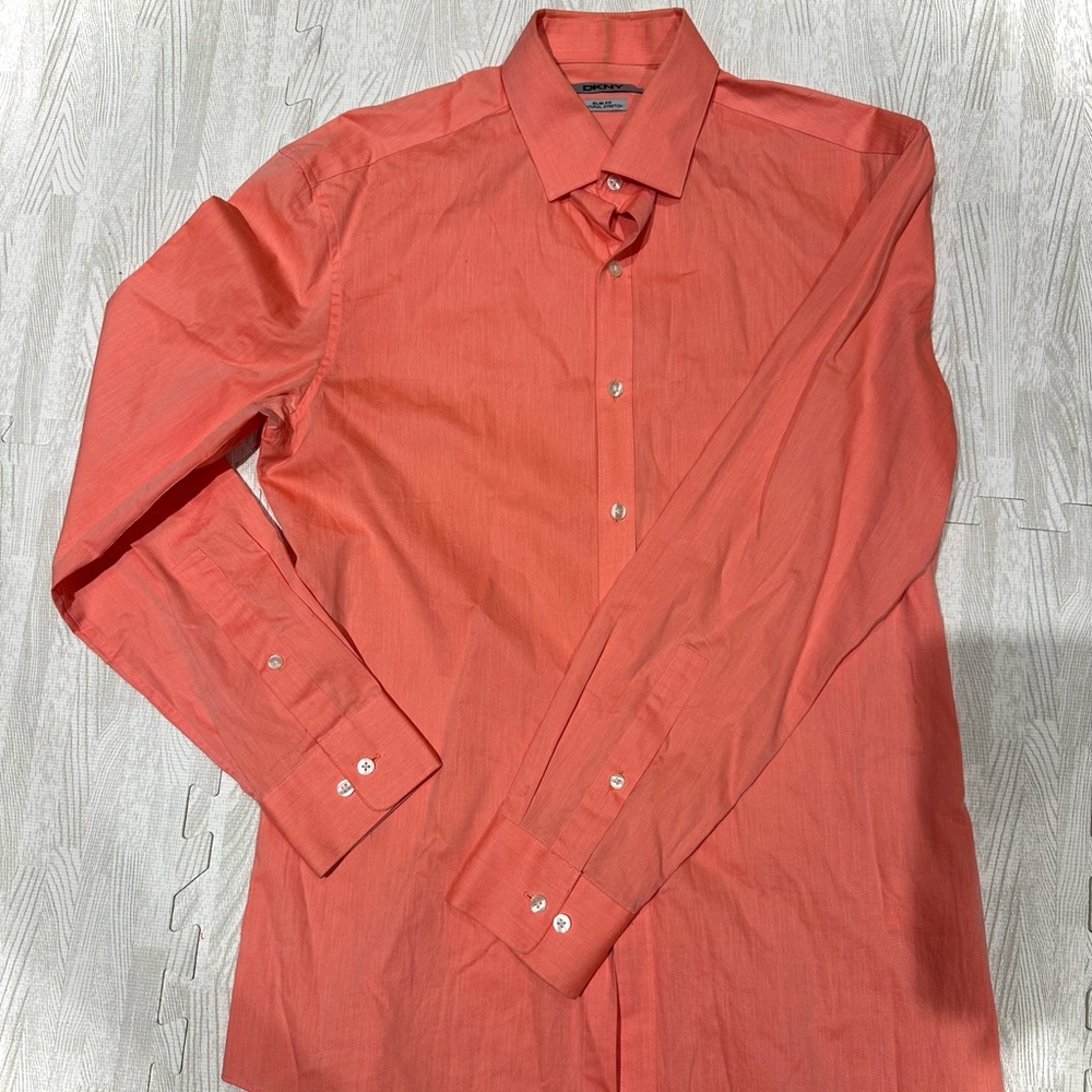 DKNY Men’s Salmon / Orange Button Down Shirt Size Small S Summer Shirt